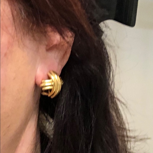 🎉3XHP🎉Iconic Vintage Tiffany 18K Earrings - Picture 5 of 7